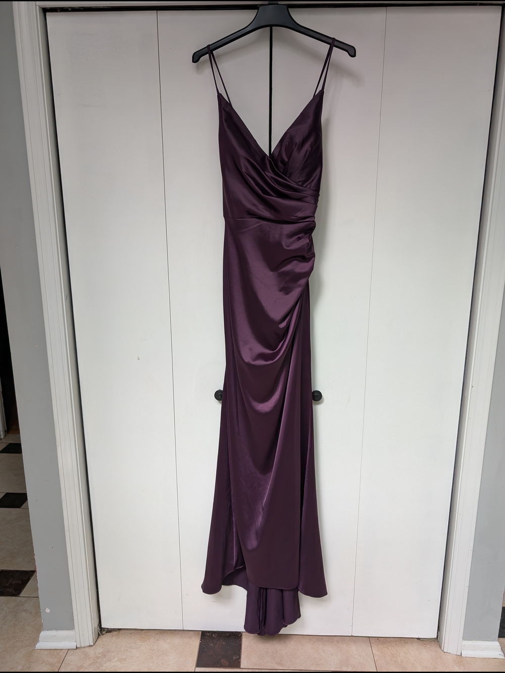 BRAND NEW sleeveless Satin V-Neck Evening Bridesmaid Dress In Plum